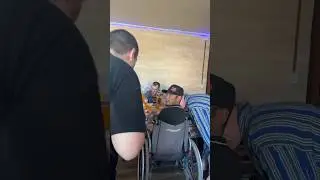 ВЕЧЕРИНКА В ПОЛНОМ РАЗГАРЕ