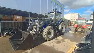 Tractor Lovol 1304 with loader Tours 2000