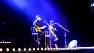 Teoman - Bana Öyle Bakma (Canlı Performans) - www.radyobox.com