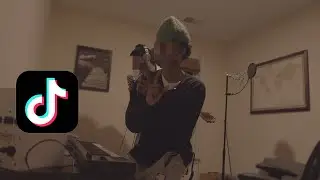 Making a #1 Trending Sound on Tiktok (studio session)