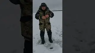 НА РЫБАЛКЕ НА ДАМБЕ