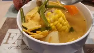 Caldo de Pollo