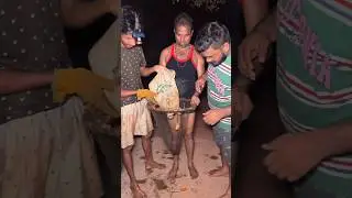 Raat ke 3 baje Jungle के नदी me kiya Fishing😱🐟VILLAGE STYLE में मछली पकड़ी🔥