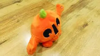 Musical Halloween toy strutting its stuff on 31.10.24
