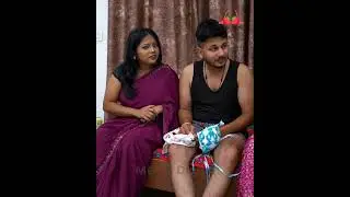 नौकर चुराता था मालकिन की चोली ...