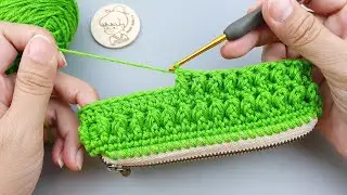 DIY Crochet Zipper Purse | Wonderful Green Yarn with Beautiful Crochet Stitch Pattern | ViVi Berry