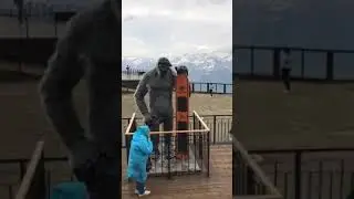 он существует
