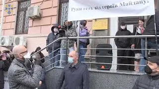Арсеній Яценюк із соратниками прийшли підтримати Тетяну Чорновол до Печерського райдсуду