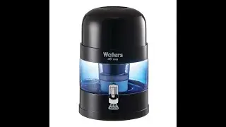 pH test Bio 1000 10 litre bench top water filter.