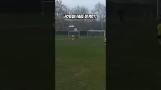 Poteva fare di più?! #footballshorts #calcio