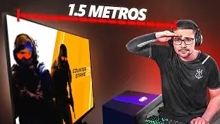 I played CS 1.5 METERS from the MONITOR LOL