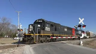 South Merritt Street Railroad Crossing - Odin, IL