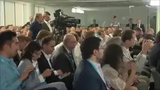 В. Путин и Д. Медведев о бизнесе в интернете.