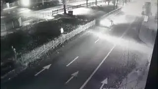 Прикол Грабитель далеко не ушёл в наверное карма настигла его Жесть!