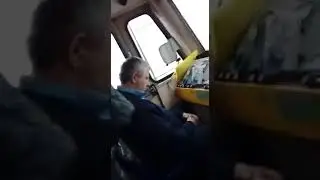 Вот  проверяющий сел на место помощника  и спит на КИП.  Как быть, разбудить?