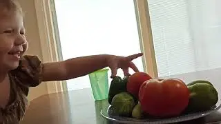 Who likes peaches