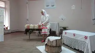 «Сӑпка юрри» (слова Раисы Сарпи, музыка Юрия Кудакова) исполняет Николаева Ольга