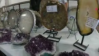 Walking a favorite vendor at the Tucson gem show. Kino event. What's your favorite piece?
