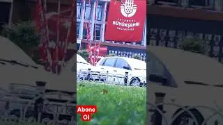 Aç birine yardım eder misiniz