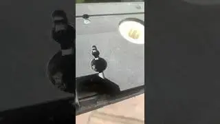 Abrir fita vhs que não possui parafuso