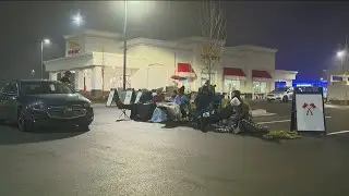 People lining up overnight at In-N-Out