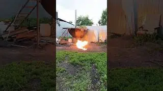 А как вы растапливаете банный чан? #огонёк #банныйчан #спички