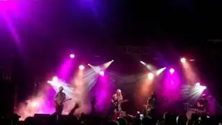 Lissie - When I'm Alone (Live from V Festival 2010)