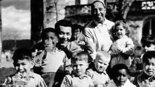 Josephine Baker and the Rainbow Tribe – Matthew Pratt Guterl