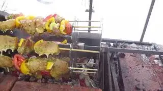 Шашлык на деревянных шпажках+ Вертел.