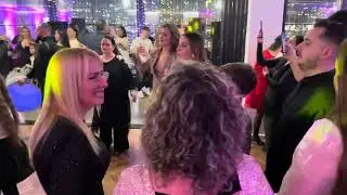 Fatmira Breçani live naten e vitit te ri 2025 ne Hotel Holyday