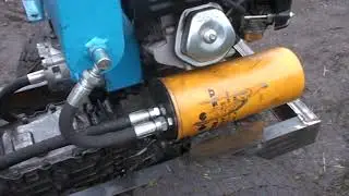Самодельный мини трактор-погрузчик "Холмогорец-3" с гидроприводом.