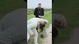 enese kokmuş yumurta attık