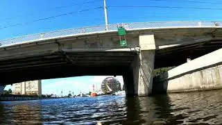 На деревянном каяке - байдарке по реке Преголя в Калининграде Kayaking on the Pregel in Kaliningrad
