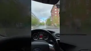 Когда не хочешь включать дворники, чтобы не оставлять разводов