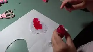 Как сделать кулон из клея