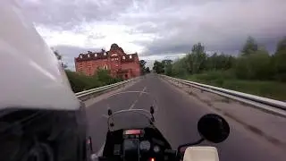 Мотоциклом в тихий вечір