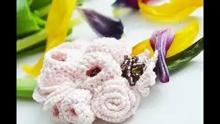Вязаная брошь Zephyr Rose ("Зефирная Роза")
