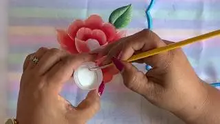 PINTURA EN TELA Como pintar una blusa tipo Huipil// Como pintar Rosas fáciles PT. 2 ft. Pris Lozada