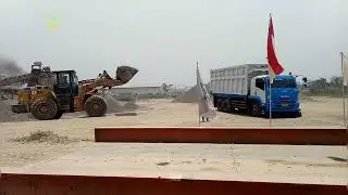 Truk Tronton Muat Batu - Traktor Bego Besar Isi Muatan Truk Tronton