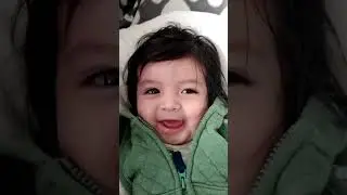 Bebé se ríe a carcajadas 🥰