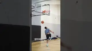 J Clark Crazy Off the Wall Dunk!