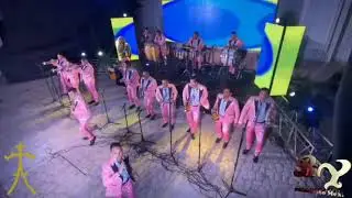 Popurri: Besito Salado/El Amigazo/Mi Abuela y Yo (En Vivo)