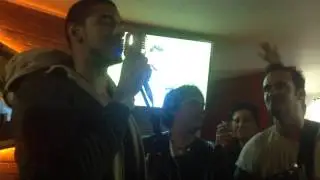 Manuel Medrano canta