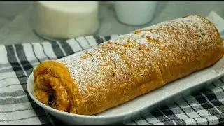 Просто залейте тестом яблоки и сухофрукты. Великолепный десерт
