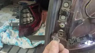 как снять задний бампер лексус RX300