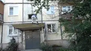 Открыл дверь домофона прикол!