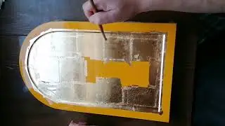 Экономная укладка сусального золота.