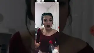 Sude Yağız'a hakaret ediyor!