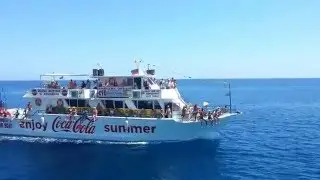 Морская прогулка вдоль побережья Кипра. Boat trip along the coast of Cyprus.