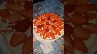 Торт со взбитыми сливками!